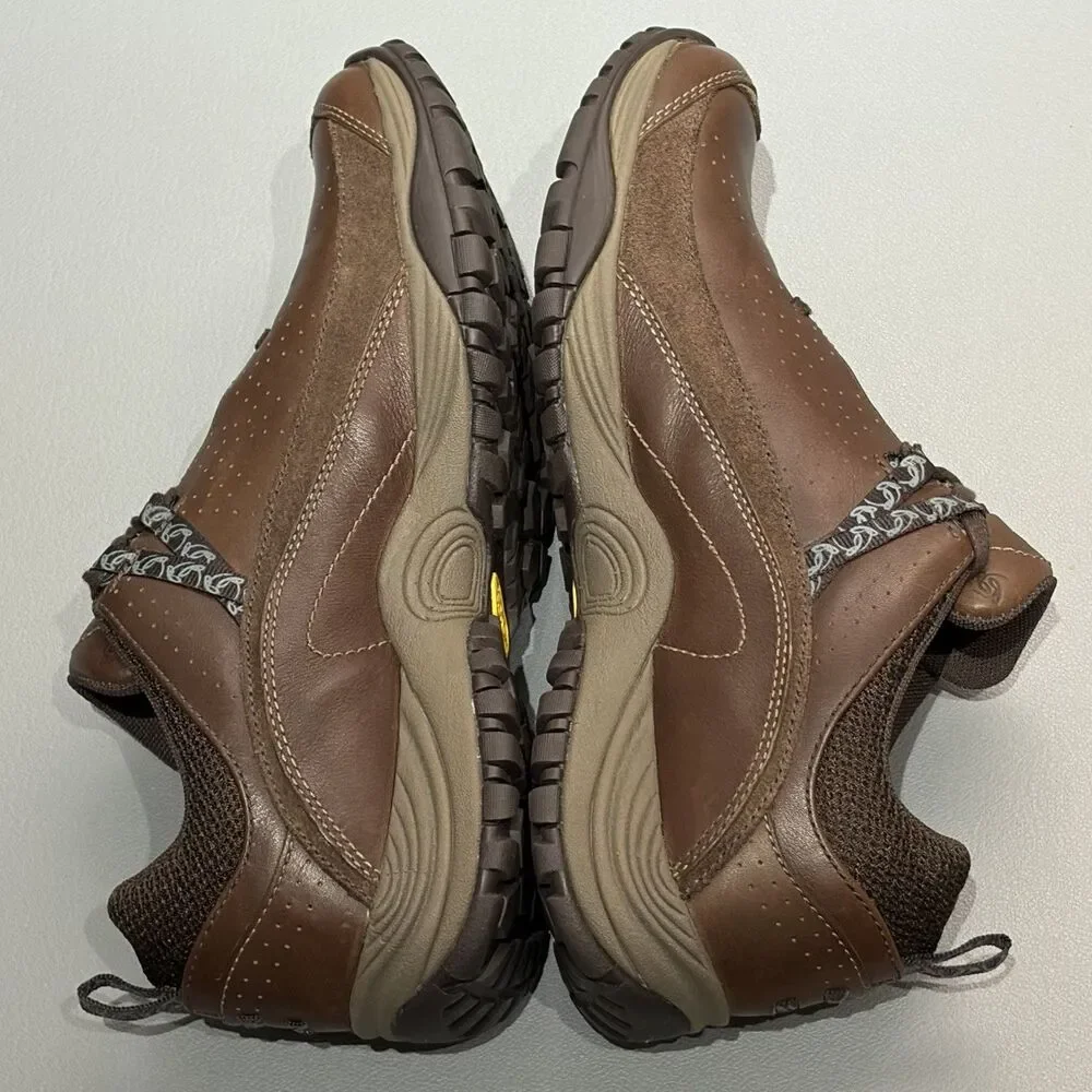 Timberland Women’s 9M Lionshead Brown Leather Low Hiker Trail Sneaker Vibram
